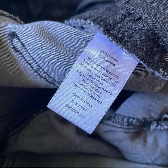 Talbots Women's Gray Wash Slim Ankle Jeans Size 4 - Picture 2 of 5